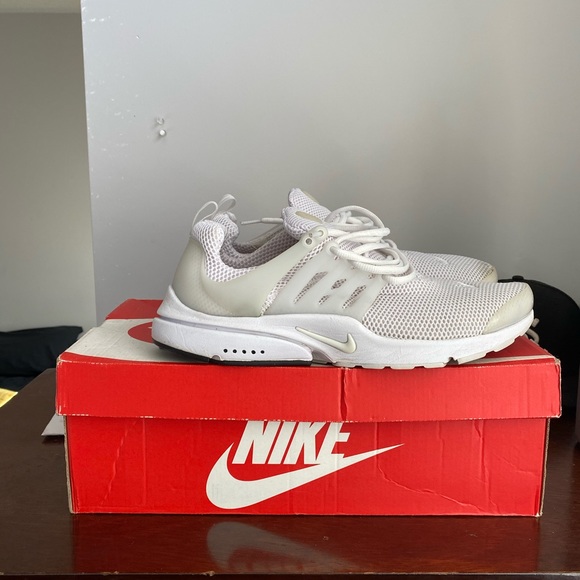 Nike Presto - Picture 1 of 2